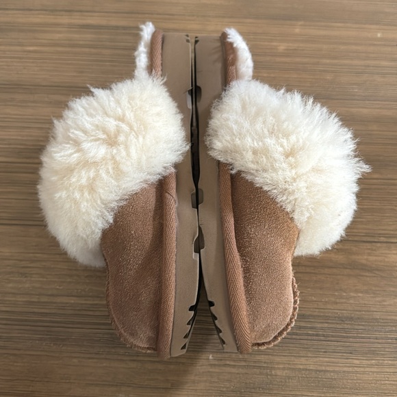 UGG Kids' Cozy II Suede Slip-On Slippers Toddler Size 10 Chestnut - Picture 9 of 11